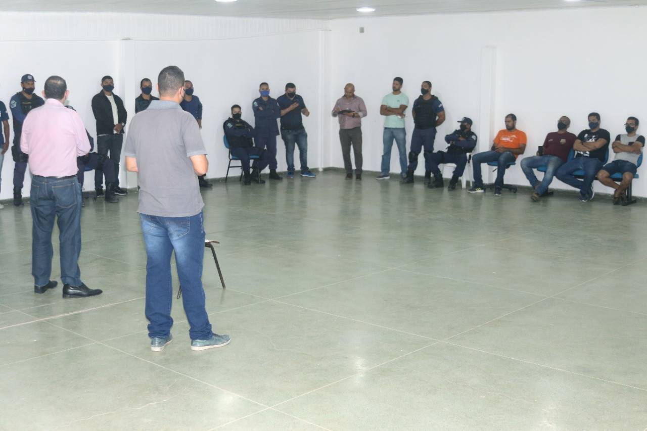 Eunápolis: Secretaria de Gestão reúne guardas civis municipais para traçar melhorias para a categoria de segurança 2 gestao guarda4