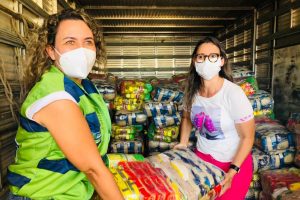 Eunápolis: Alecrin II recebe ação social da prefeitura com doação de cestas básicas e outros serviços 2 18c5eead 9dde 4601 8cd4 ae2dd4432987