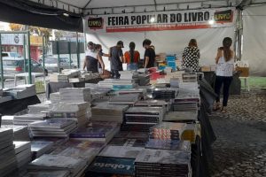 Eunápolis: Apresentações culturais marcam finalização da Feira Popular do Livro nesta terça-feira 2 ab366936 261e 4e5a 997d 293e211f76bb