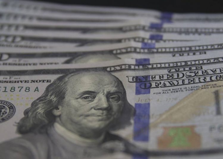 Dólar
