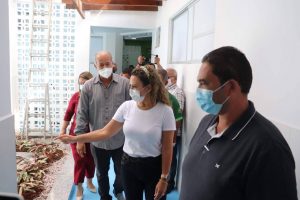 Eunápolis: Prefeita Cordélia Torres visita obras de saúde e infraestrutura no bairro Pequi 4 obras9